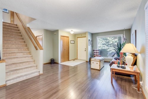 212 Mckerrell Way Se, Calgary, AB - Indoor