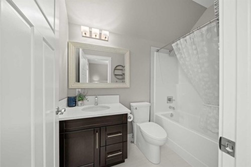 555 Summer Crescent, Rural Ponoka County, AB - Indoor Photo Showing Bathroom