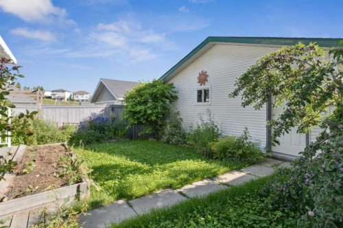 117 Tuscany Drive Nw, Calgary, AB - Outdoor