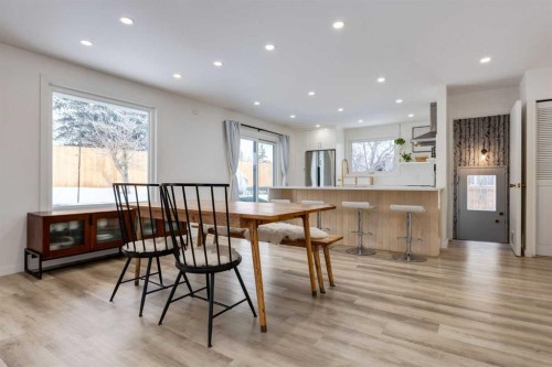 820 Cantrell Place Sw, Calgary, AB - Indoor Photo Showing Dining Room