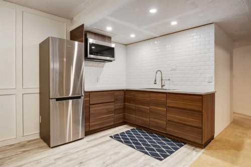 820 Cantrell Place Sw, Calgary, AB - Indoor