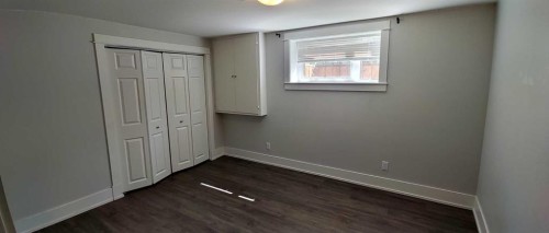 9836 Elbow Drive Sw, Calgary, AB - Indoor Photo Showing Other Room