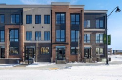 12 Greenwich Heath NW Calgary, AB T3B 6P4