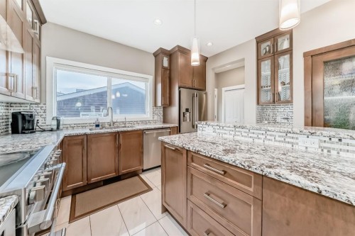 36 Red Embers Row Ne, Calgary, AB - Indoor Photo Showing Kitchen With Upgraded Kitchen