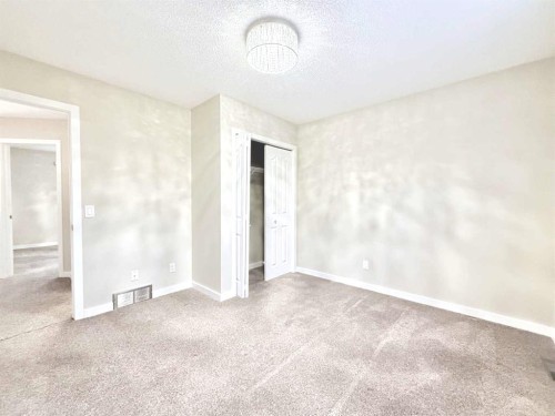 161 Springbank Place Sw, Calgary, AB - Indoor Photo Showing Other Room