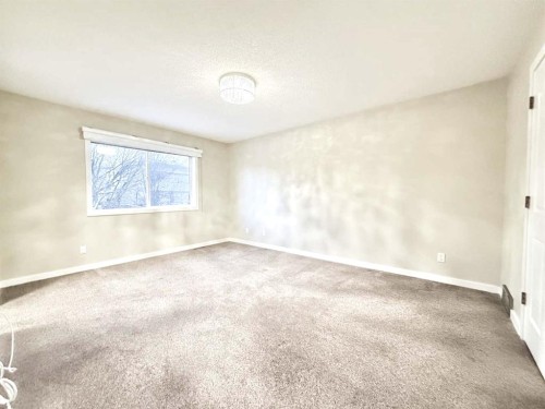 161 Springbank Place Sw, Calgary, AB - Indoor Photo Showing Other Room