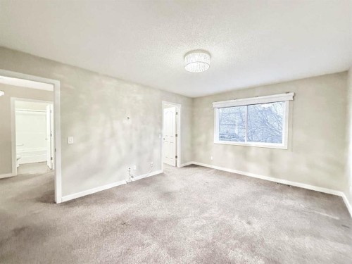 161 Springbank Place Sw, Calgary, AB - Indoor Photo Showing Other Room