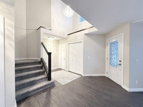 161 Springbank Place Sw, Calgary, AB - Indoor Photo Showing Other Room