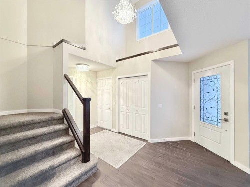 161 Springbank Place Sw, Calgary, AB - Indoor Photo Showing Other Room