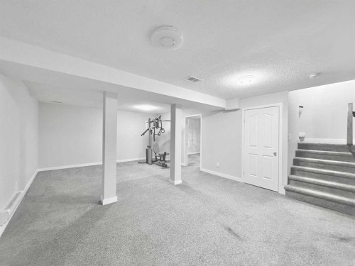 161 Springbank Place Sw, Calgary, AB - Indoor