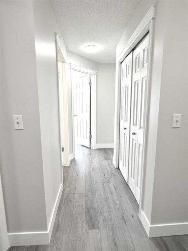 207-5555 Falsbridge Drive Ne, Calgary, AB - Indoor Photo Showing Other Room