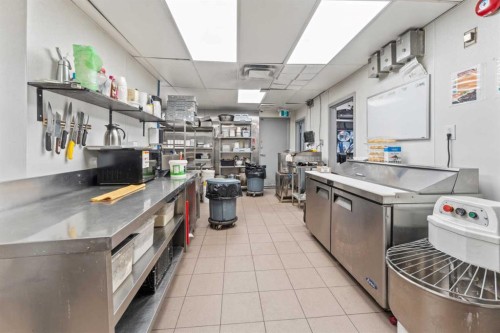 3320 17 Avenue Sw, Calgary, AB 