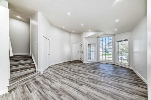 96 Douglas Ridge Close Se, Calgary, AB 