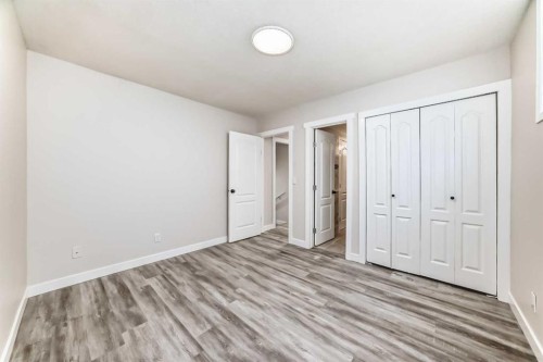 96 Douglas Ridge Close Se, Calgary, AB 