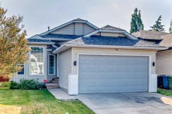 96 Douglas Ridge Close SE Calgary, AB T2Z 3M2