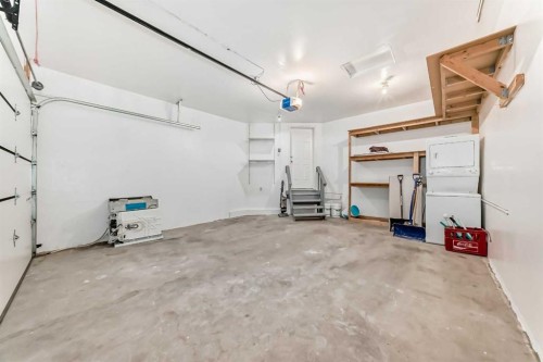 96 Douglas Ridge Close Se, Calgary, AB 