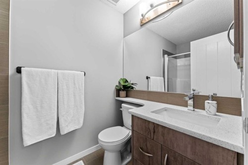 108 Nolanlake Villas Nw, Calgary, AB - Indoor Photo Showing Bathroom