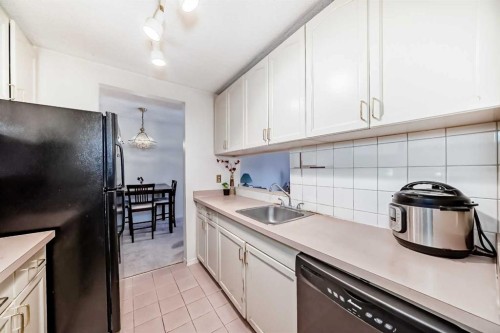 408-723 57 Avenue Sw, Calgary, AB - Indoor Photo Showing Kitchen