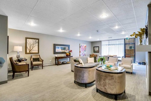 9E-133 25 Avenue Sw, Calgary, AB - Indoor