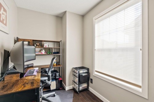 149 Elgin Gardens Se, Calgary, AB - Indoor Photo Showing Office