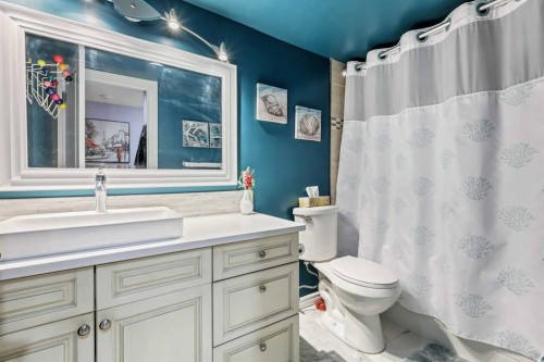 114-2204 1 Street Sw, Calgary, AB - Indoor Photo Showing Bathroom