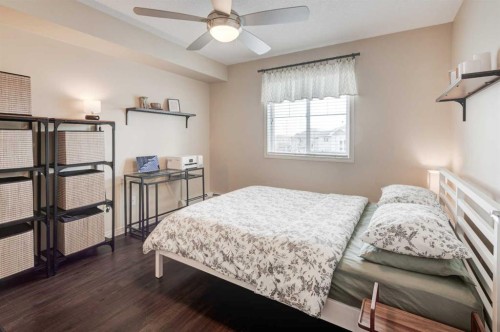 306-406 Cranberry Park Se, Calgary, AB - Indoor Photo Showing Bedroom