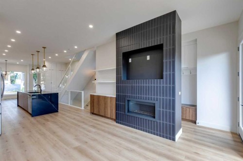 2309 21 Avenue Sw, Calgary, AB - Indoor With Fireplace