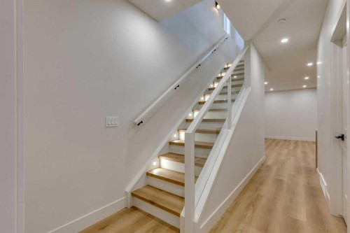 2309 21 Avenue Sw, Calgary, AB - Indoor Photo Showing Other Room