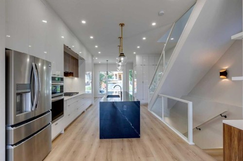 2309 21 Avenue Sw, Calgary, AB - Indoor Photo Showing Kitchen With Upgraded Kitchen