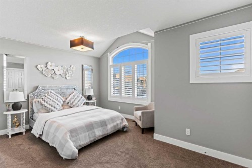 108 Windgate Close Sw, Airdrie, AB - Indoor Photo Showing Bedroom