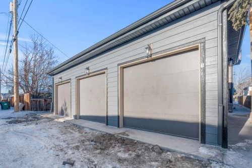 7415 39 Avenue Nw, Calgary, AB - Outdoor