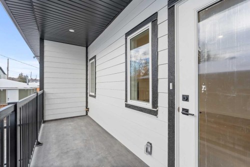7415 39 Avenue Nw, Calgary, AB - Outdoor With Exterior