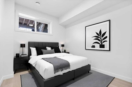 7415 39 Avenue Nw, Calgary, AB - Indoor Photo Showing Bedroom