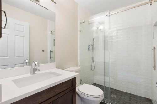 328 Silverado Plains Circle Sw, Calgary, AB - Indoor Photo Showing Bathroom