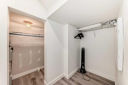 35 Spring Creek Common Sw, Calgary, AB - Indoor