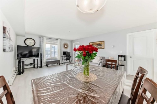 314-5 Saddlestone Way, Calgary, AB - Indoor Photo Showing Dining Room