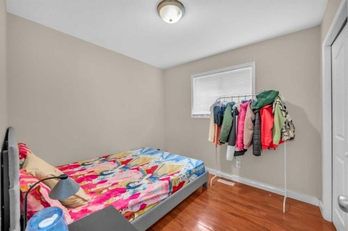 212 Tarawood Place Ne, Calgary, AB - Indoor Photo Showing Bedroom