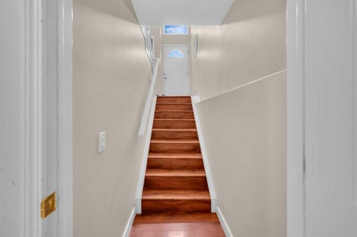 212 Tarawood Place Ne, Calgary, AB - Indoor Photo Showing Other Room