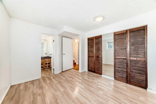 540 Dalmeny Hill Nw, Calgary, AB - Indoor Photo Showing Other Room