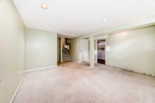 540 Dalmeny Hill Nw, Calgary, AB - Indoor