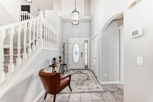 115 West Lakeview Circle, Chestermere, AB - Indoor Photo Showing Other Room