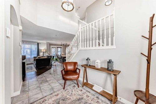 115 West Lakeview Circle, Chestermere, AB - Indoor Photo Showing Other Room