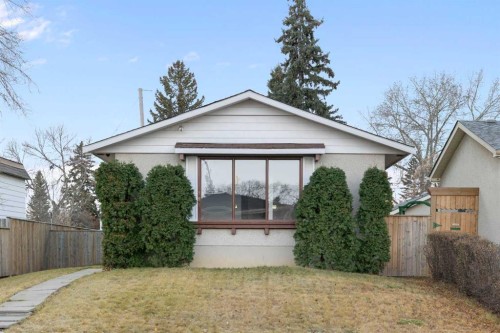 181 Dovercliffe Close Se, Calgary, AB - Outdoor