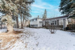 2432 Ulrich Road NW Calgary, AB T2N 4G5