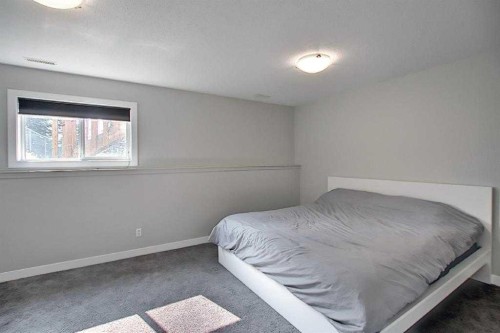 93 Winston Place, Blackfalds, AB - Indoor Photo Showing Bedroom