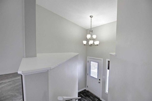 93 Winston Place, Blackfalds, AB - Indoor Photo Showing Other Room