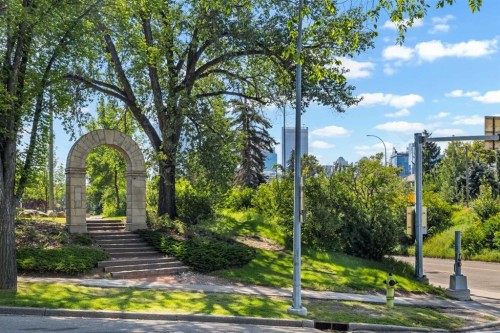 120 7 Avenue Ne, Calgary, AB - Outdoor With View