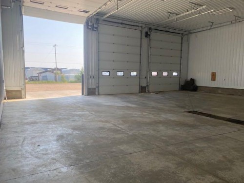 1909,1911 19 Avenue, Wainwright, AB 