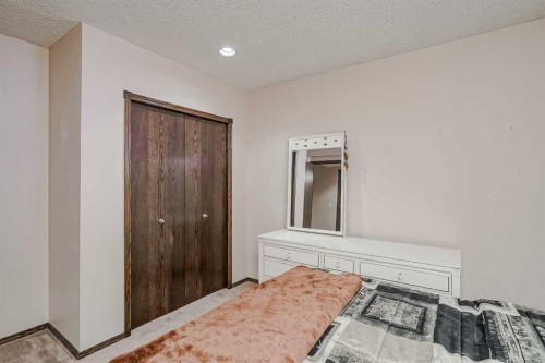 14319 Evergreen Street Sw, Calgary, AB - Indoor