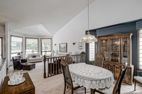 14319 Evergreen Street Sw, Calgary, AB - Indoor Photo Showing Dining Room